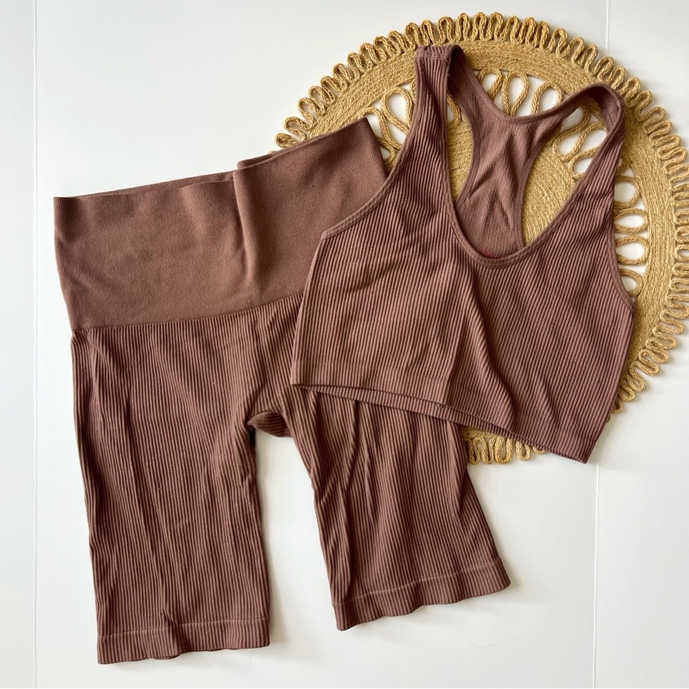 Suzette Collection Brown Ribbed Sports Bra & Shorts Set